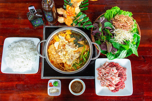 Rice-field Crab Hotpot - "Lẩu Cua đồng"